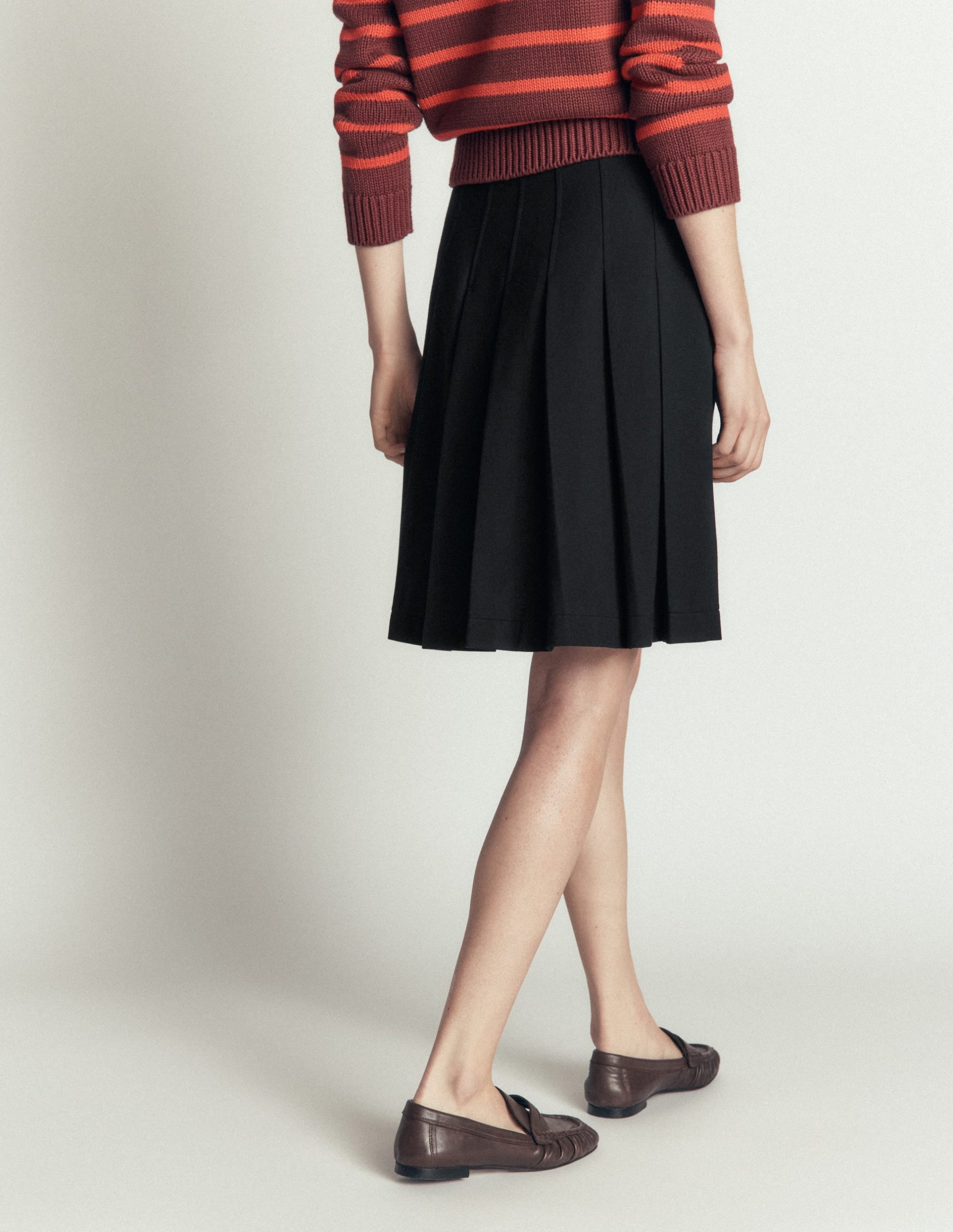 26waut_r0953_blk_m03_07b2ec01-e4e7-4a8f-9011-7668b1527900.jpg
